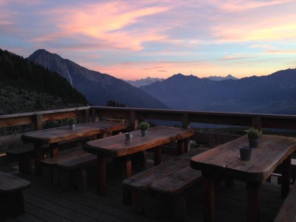 Rifugio Baita Belvedere 尚波吕克 外观 照片